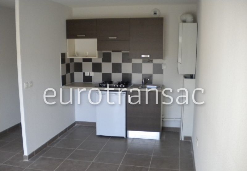 SETE - APPARTEMENT F3 DE 62M² + BALCON DE 4.70M² - QUARTIER THEATRE - PARKING PRIVEBV23004