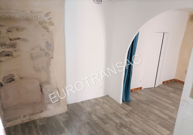 Maison de village au coeur de SERVIAN NL23031