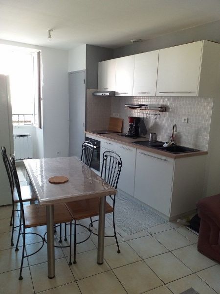 TRES BEAU T2 MEUBLE -  SAINT PARGOIRE05-231