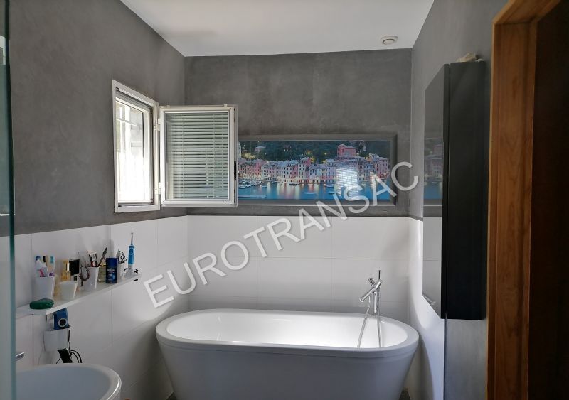 Charmante villa en ossature bois sur un terrain de 1165 m² à VALROSNL23032