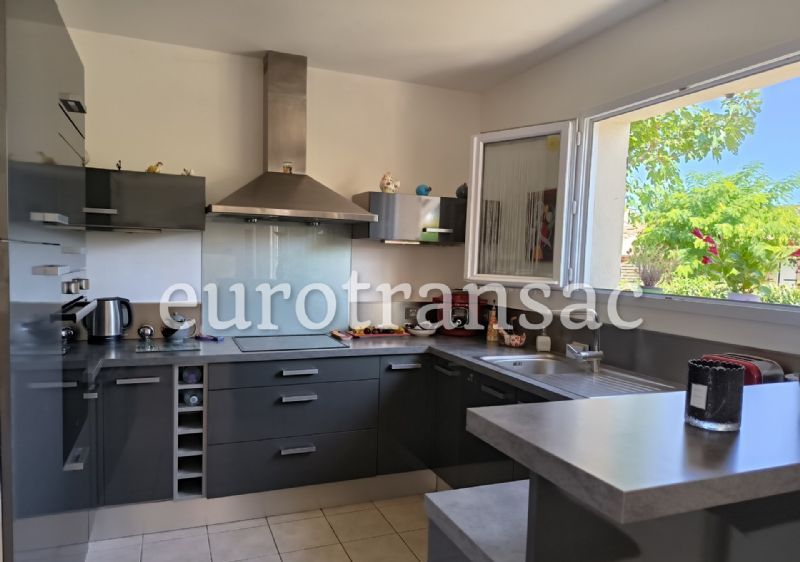 MONTAGNAC - Villa plain-pied 3 chambres avec piscine dans un quartier résidentielNL26001