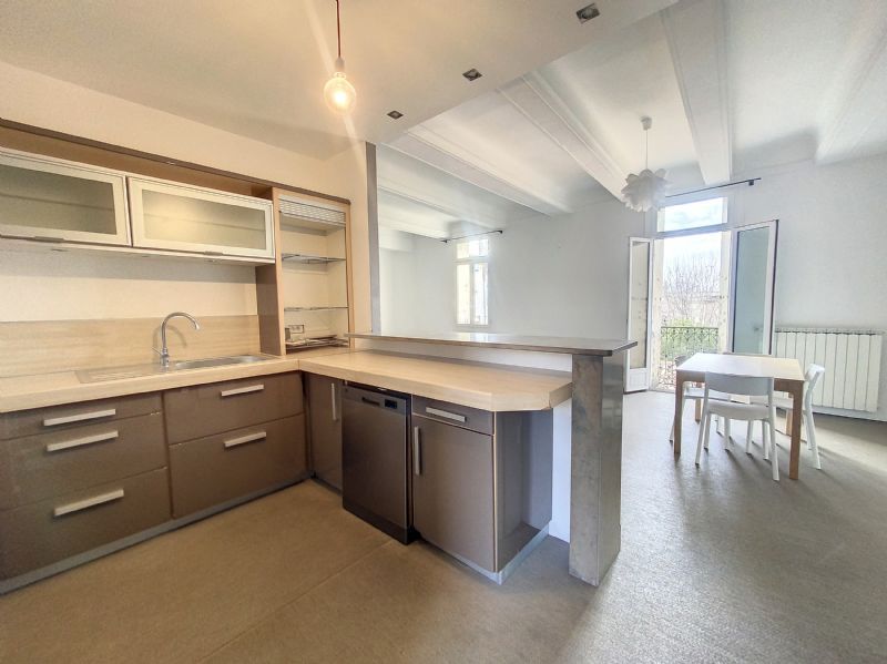 MONTPELLIER GRAND T3 MEUBLE05-237