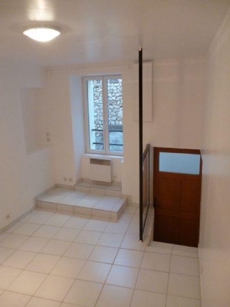  PAULHAN- 2 RUE PINSARD - ADORABLE PETITE MAISON F2!04-794