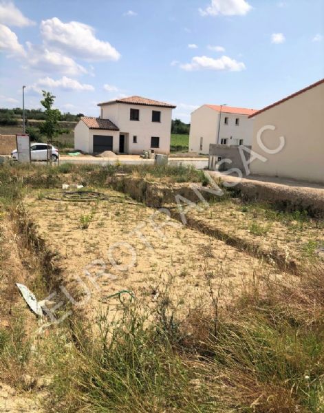 MONTAGNAC - Terrain constructible de 326 m² dans un lotissement calme proche campagneSP23017