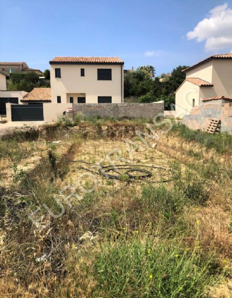 MONTAGNAC - Terrain constructible de 326 m² dans un lotissement calme proche campagneSP23017