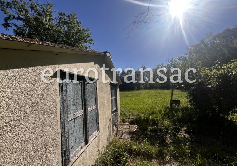 SAINT-PARGOIRE - Joli endroit de détente entre rivière, vignes et bois.NL25024