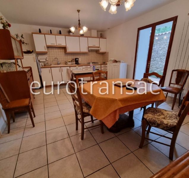 SOUS COMPROMIS - BALARUC LES BAINS - MAISON DE VILLAGE AVEC COUR BV23035