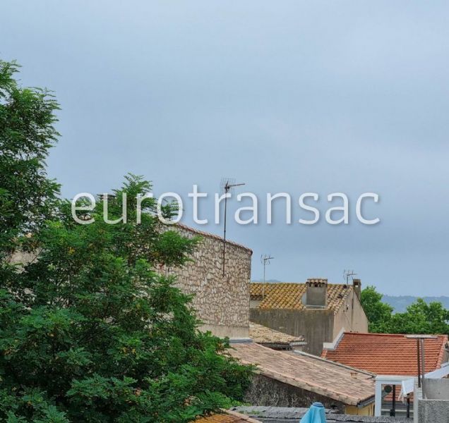 SOUS COMPROMIS - BALARUC LES BAINS - MAISON DE VILLAGE AVEC COUR BV23035