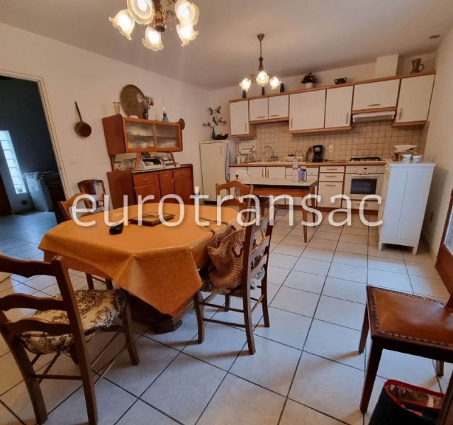 SOUS COMPROMIS - BALARUC LES BAINS - MAISON DE VILLAGE AVEC COUR BV23035