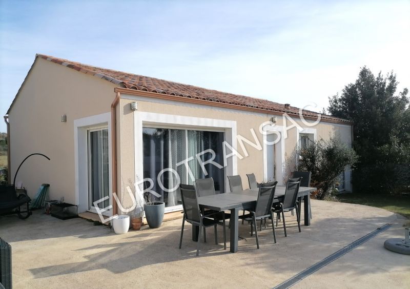 Villa T4 with pool near the A75 and Pézenas.NL24007