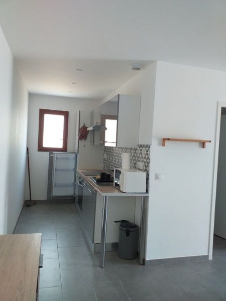 PAULHAN - Joli T2 meublé05-238