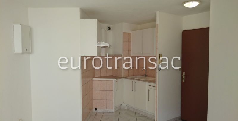 EXCLUSIVITE - SETE QUARTIER GARE - APPARTEMENT F2 AVEC PARKING PRIVE - LOUE A L'ANNEEBV23023