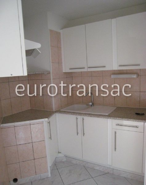 EXCLUSIVITE - SETE QUARTIER GARE - APPARTEMENT F2 AVEC PARKING PRIVE - LOUE A L'ANNEEBV23023