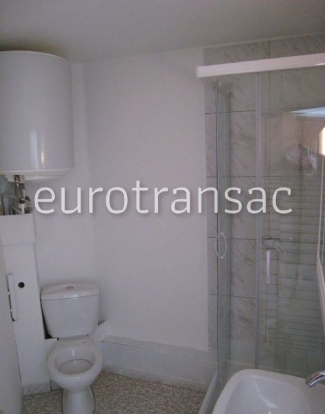 EXCLUSIVITE - SETE QUARTIER GARE - APPARTEMENT F2 AVEC PARKING PRIVE - LOUE A L'ANNEEBV23023