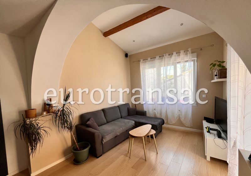 Maison vigneronne de charme de 124 m² avec terrasse et courNL25039