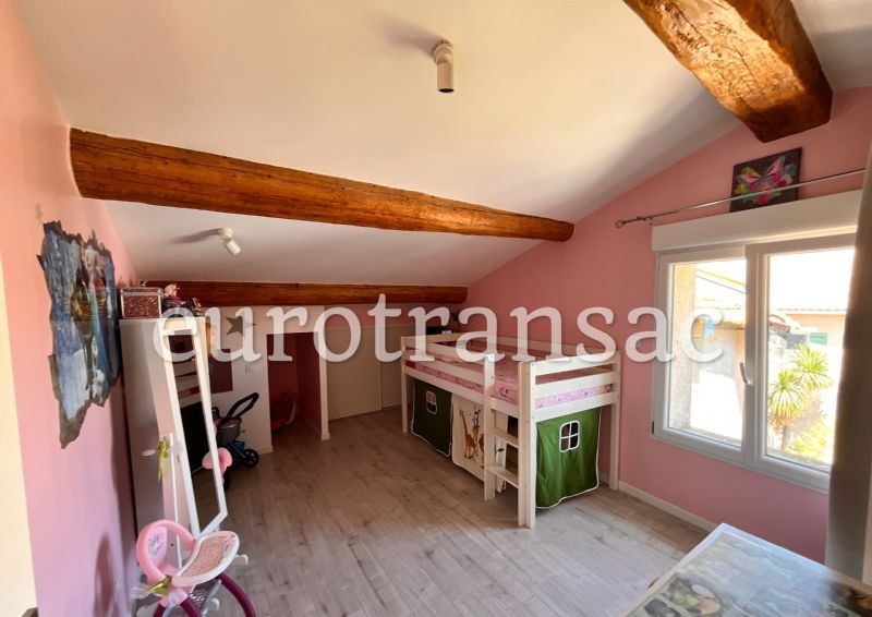 Maison vigneronne de charme de 124 m² avec terrasse et courNL25039