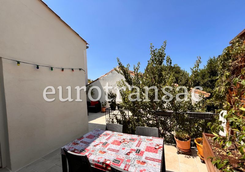 Maison vigneronne de charme de 124 m² avec terrasse et courNL25039