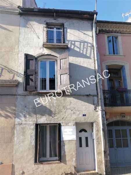 Renovated T4 village house with its Saint-Tropez terraceNL24011