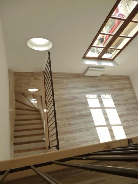 PEZENAS, EXCEPTIONNEL ! COUP DE CŒUR ! 17 Place de la République. 04-694