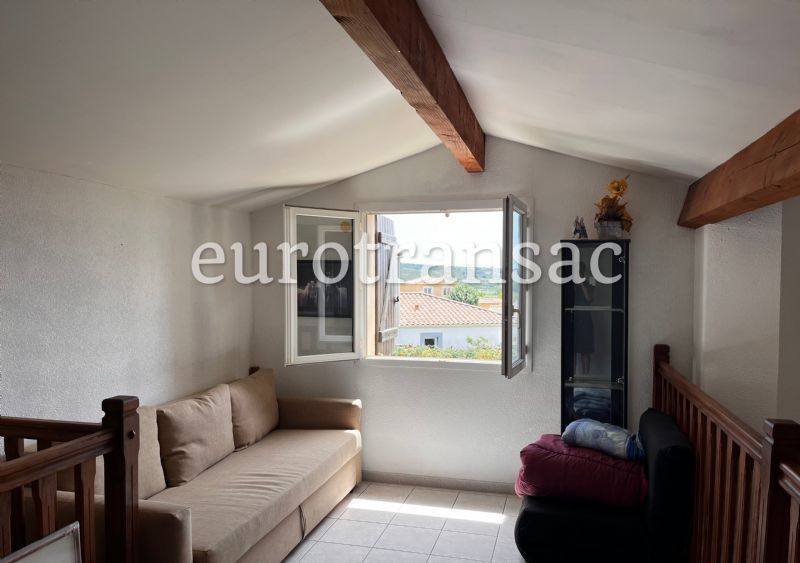 SAINT-PARGOIRE – Traditional R+1 villa with swimming pool on 1000 m².NL25030