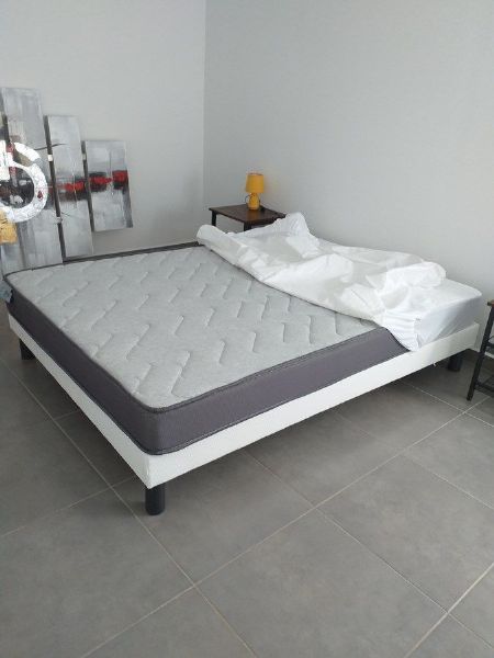 BOUZIGUES, 3 ave Alfred Bouat -  Très beau T2  meublé 04-669