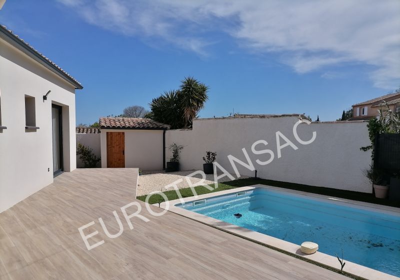 Near access A75, between Béziers and Montpellier, Exceptional Villa on one level new, with swimming poolNL24020