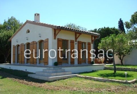  MEZE - PROPRIETED OF 2 MAISONS ON 19,000M2 OF TERRAIN WITH PISCINE 11x5 - BELLES PRESTATIONS - TO CALME BV23081