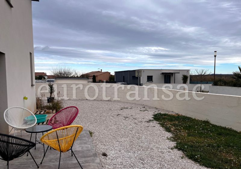 ADISSAN - Villa contemporaine neuve sur un terrain piscinable de 521 m² NL25001