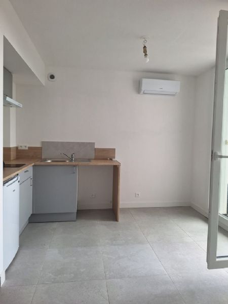 Location Appartement 1 pièce 22 m² Clermont l'herault (34800)05-164
