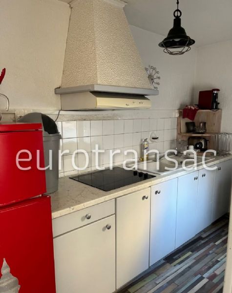 BALARUC LES BAINS - MAISON DE VILLE DIVISÉE EN 2 APPARTEMENTS - COUR DE 23M² - RÉNOVÉBV24002