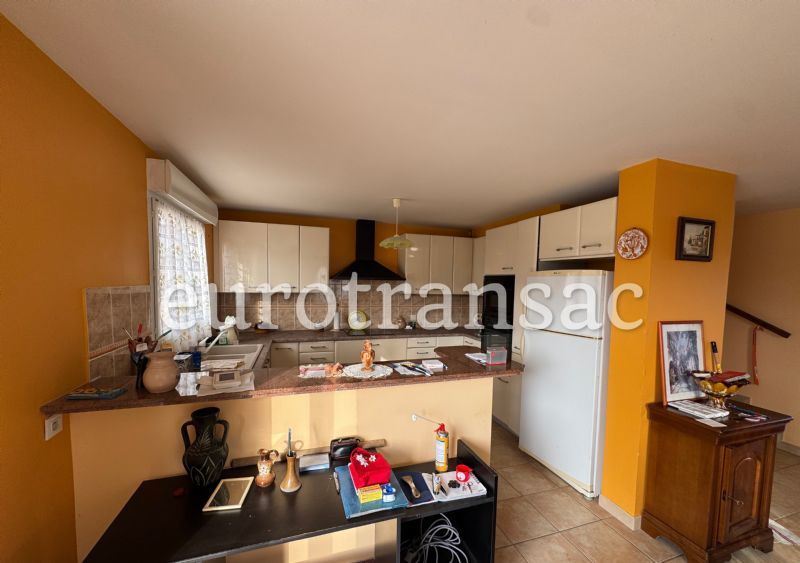 BESSAN - Maison R+1, proche de l'A75 et de PézenasNL25060