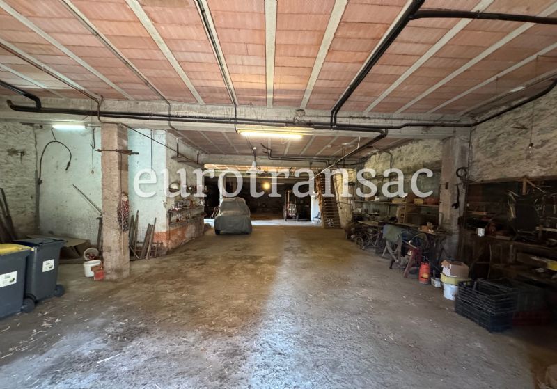 SERVIAN - Vaste maison vigneronne sur un terrain de 1580 m² entre Béziers et Pézenas NL25032