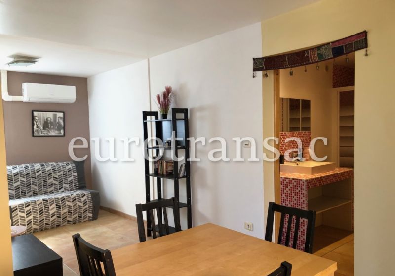 Near PEZENAS - Impeccable 2-room garden level apartment of 33 m² with terraceNL24033