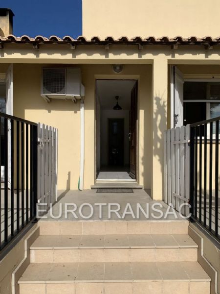 Villa de plain pied,100m2 hab. sur 894 m2 de terrain closSP23016