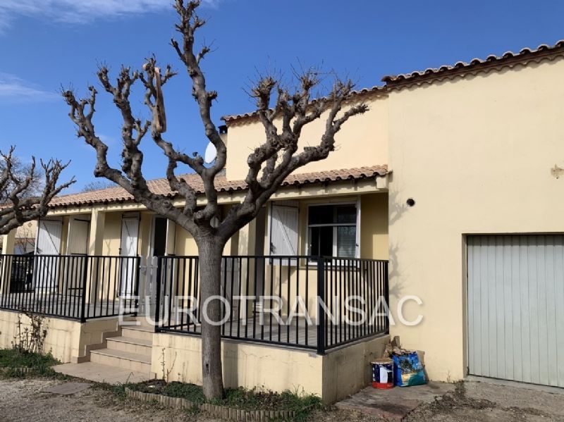 Villa de plain pied,100m2 hab. sur 894 m2 de terrain closSP23016