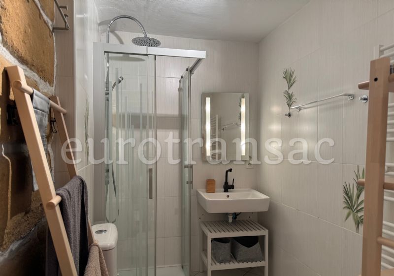Exclusivité - Appartement meublé au coeur du village et proche du bassin de ThauNL24047