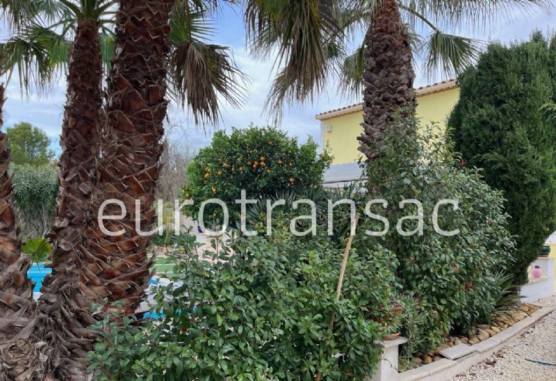 BALARUC LES BAINS - VILLA F5 DE 200M² SUR UN TERRAIN DE 932M² - DEPENDANCE - PISCINE - ABRI VOITUREBV22092