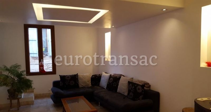 SAINT-PARGOIRE - Vaste vigneronne de 160 m² avec terrasse et garageNL25049