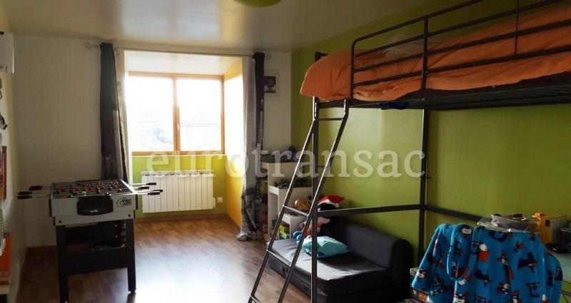 SAINT-PARGOIRE - Vaste vigneronne de 160 m² avec terrasse et garageNL25049