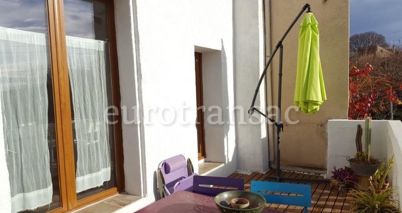 SAINT-PARGOIRE - Vaste vigneronne de 160 m² avec terrasse et garageNL25049