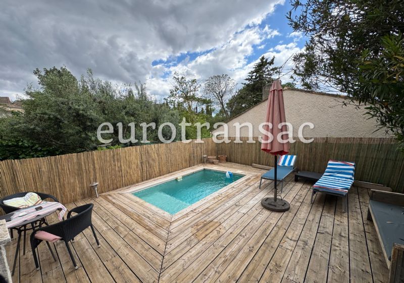 CASTELNAU-DE-GUERS - Maison de charme T4 avec terrasse, jardin et piscineNL25023