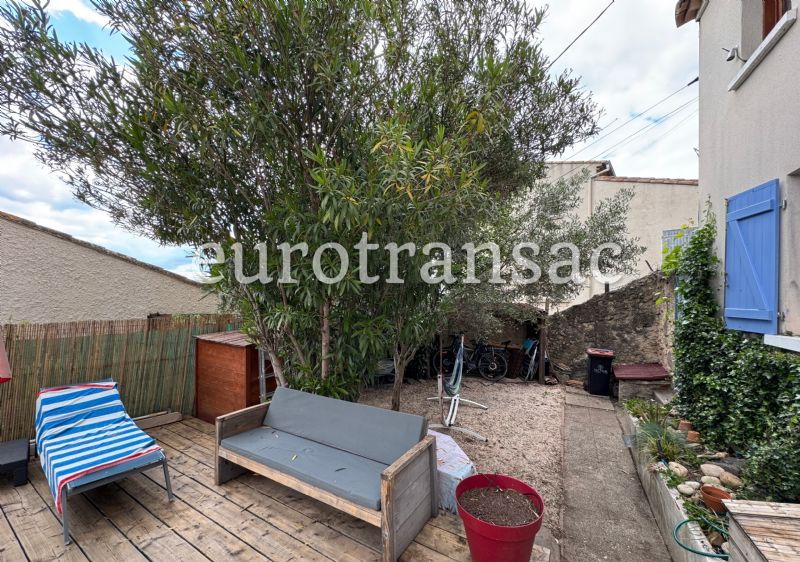 CASTELNAU-DE-GUERS - Maison de charme T4 avec terrasse, jardin et piscineNL25023