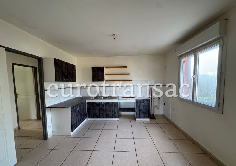 NEZIGNAN L'EVEQUE - Maison vigneronne récente avec adorable jardinNL25017