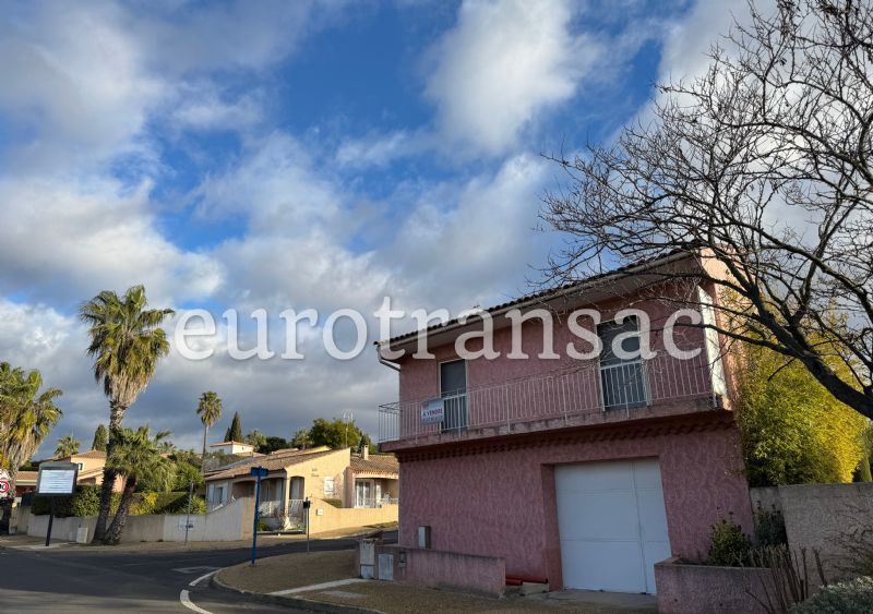 NEZIGNAN L'EVEQUE - Maison vigneronne récente avec adorable jardinNL25017