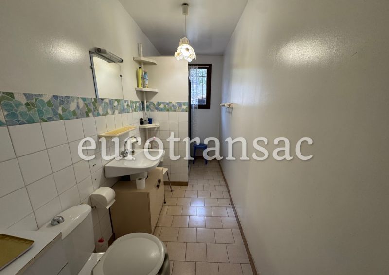 FLORENSAC, maison plain-pied, proche du bassin de Thau et de l'A75.NL26002