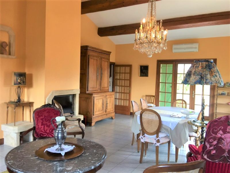 Entre Bassin de Thau et Pézenas, belle villa T7 sur terrain 1200 m² avec piscineNL21035