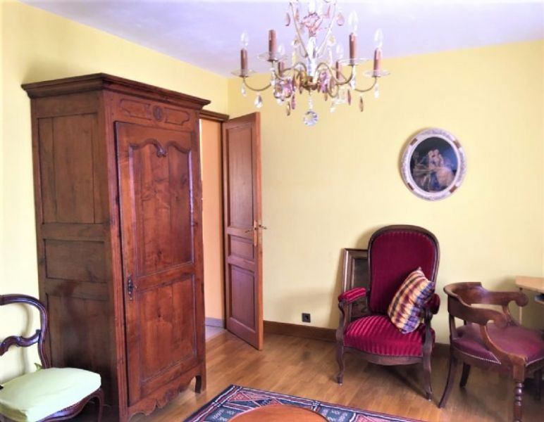Entre Bassin de Thau et Pézenas, belle villa T7 sur terrain 1200 m² avec piscineNL21035