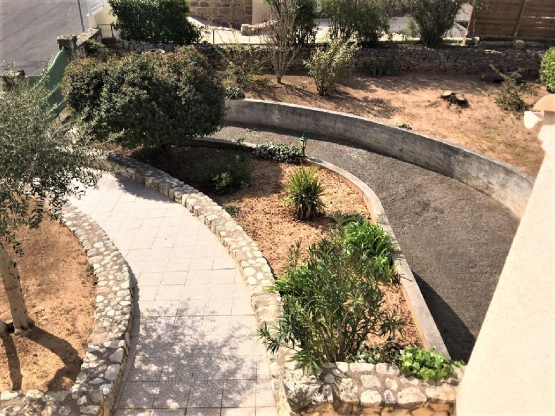 Entre Bassin de Thau et Pézenas, belle villa T7 sur terrain 1200 m² avec piscineNL21035
