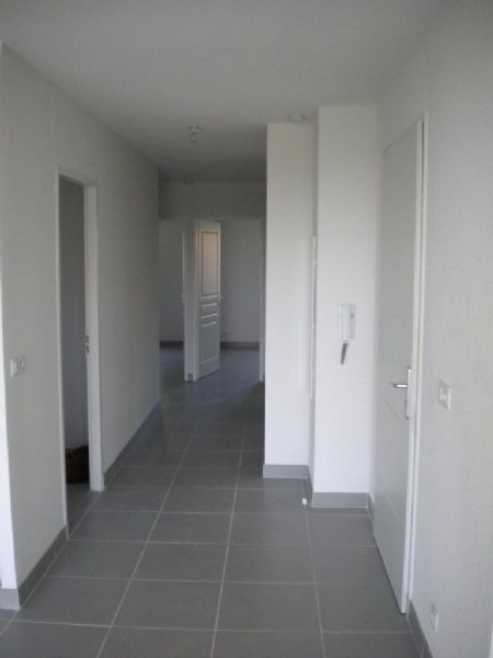 SAINT PARGOIRE (34230)TRES BEL APPARTEMENT F3 NEUF +TERRASSE + PARKINGAC 04-997-4