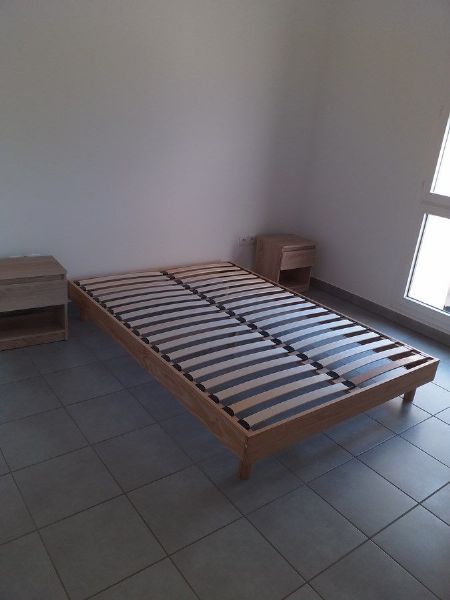 SAINT DE VEDAS - Joli T2 avec terrasse et parking04-990